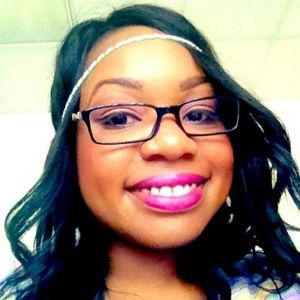 Meet your Posher, Adrienne